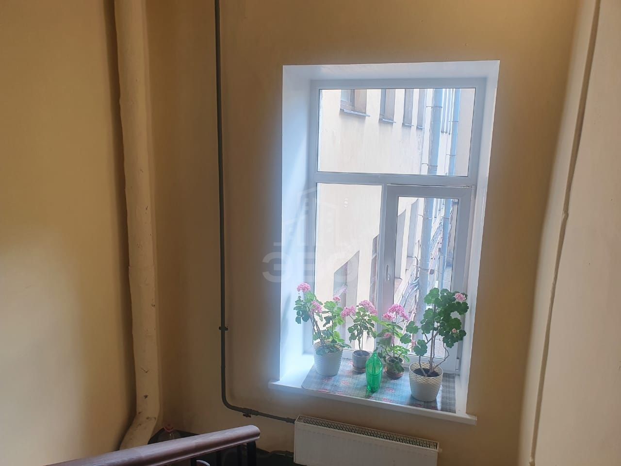 трехкомнатная квартира в Санкт-Петербурге по адресу: Маяковского ул., 1/96