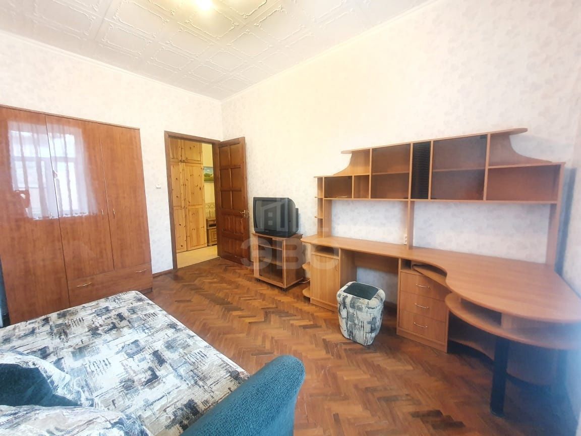 трехкомнатная квартира в Санкт-Петербурге по адресу: Маяковского ул., 1/96