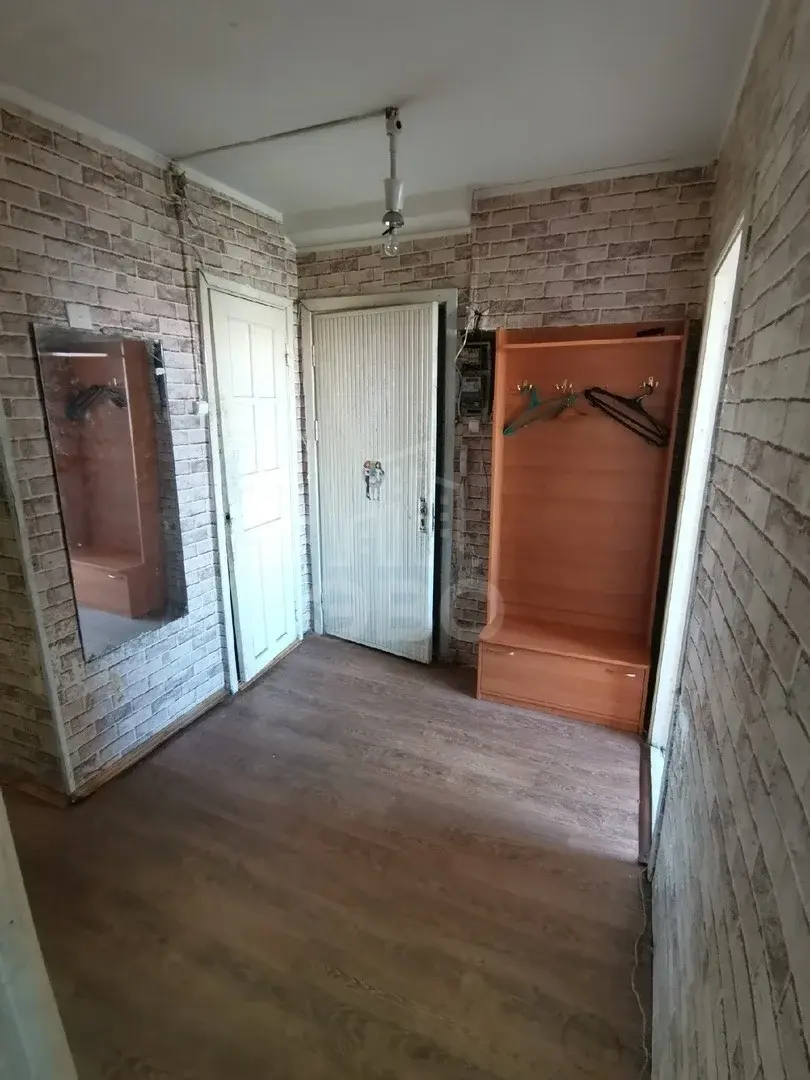 трехкомнатная квартира в Санкт-Петербурге по адресу: Кубинская ул., 68