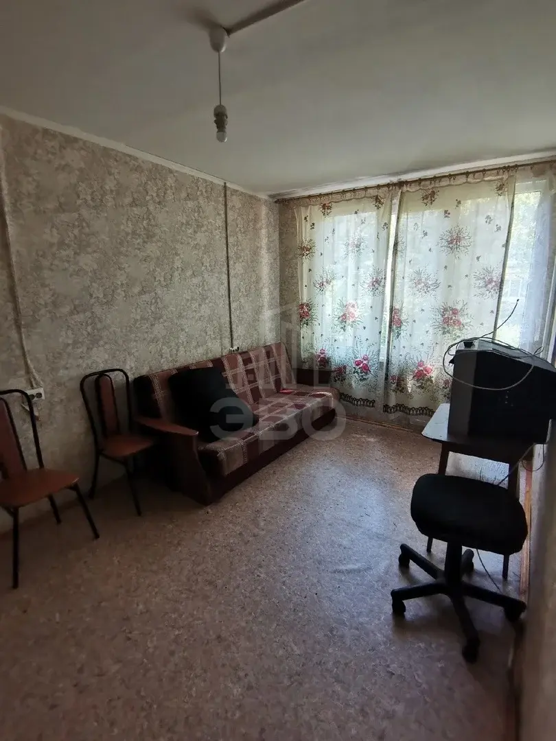 трехкомнатная квартира в Санкт-Петербурге по адресу: Кубинская ул., 68
