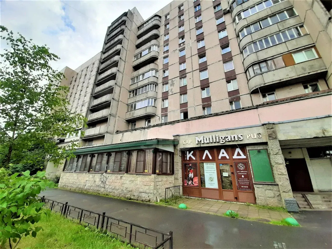 трехкомнатная квартира в Санкт-Петербурге по адресу: Луначарского проспект, 1