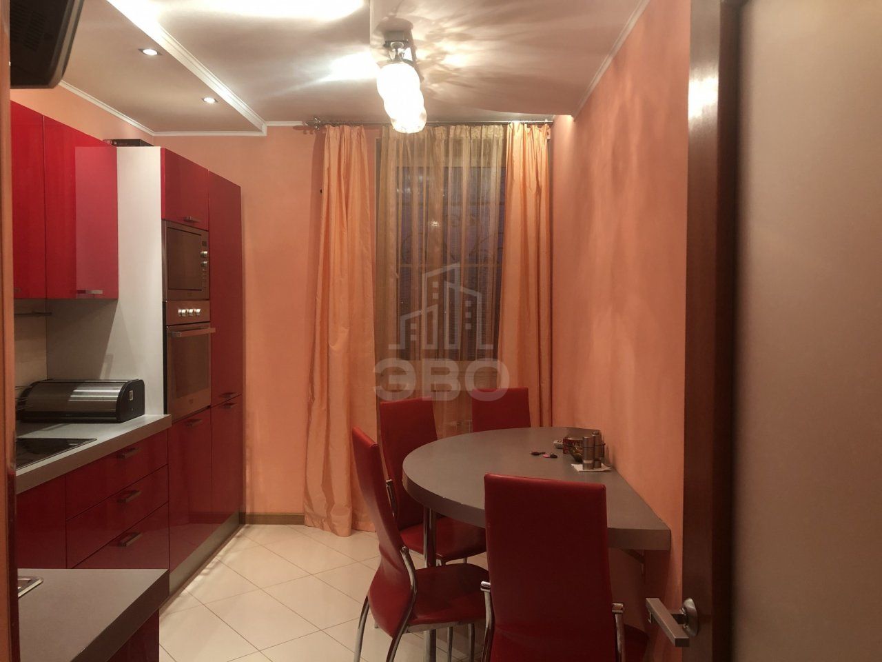 двухкомнатная квартира в Санкт-Петербурге по адресу: Софийская ул., 28