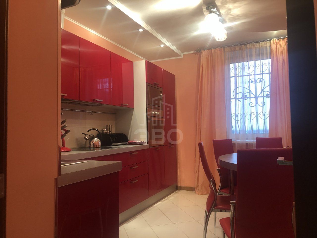 двухкомнатная квартира в Санкт-Петербурге по адресу: Софийская ул., 28