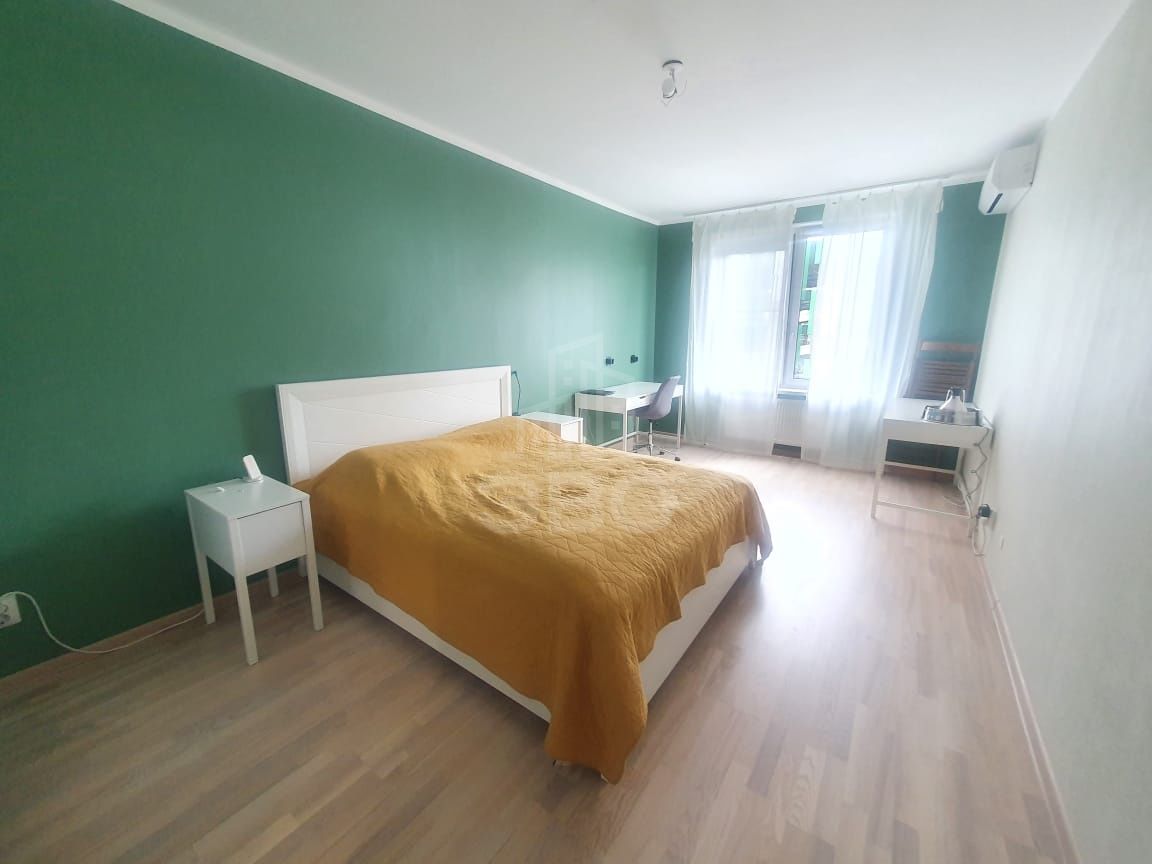 однокомнатная квартира в Санкт-Петербурге по адресу: Кременчугская ул., 21, к 3