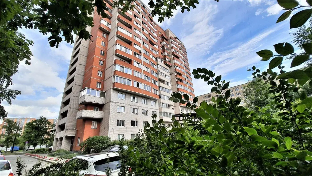 однокомнатная квартира в Санкт-Петербурге по адресу: Солидарности проспект, 21, к 3