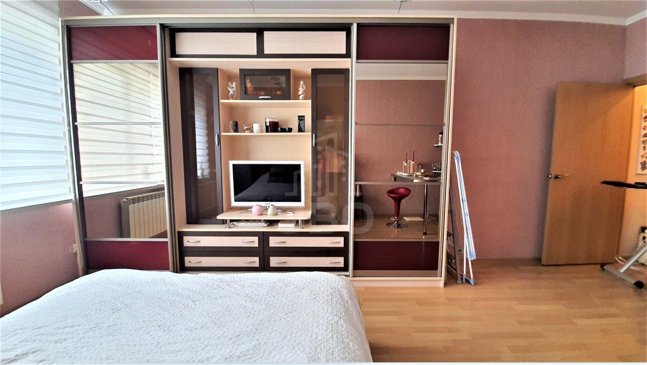 однокомнатная квартира в Санкт-Петербурге по адресу: Солидарности проспект, 21, к 3