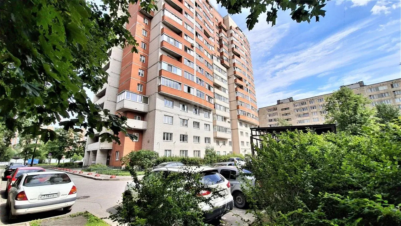 однокомнатная квартира в Санкт-Петербурге по адресу: Солидарности проспект, 21, к 3