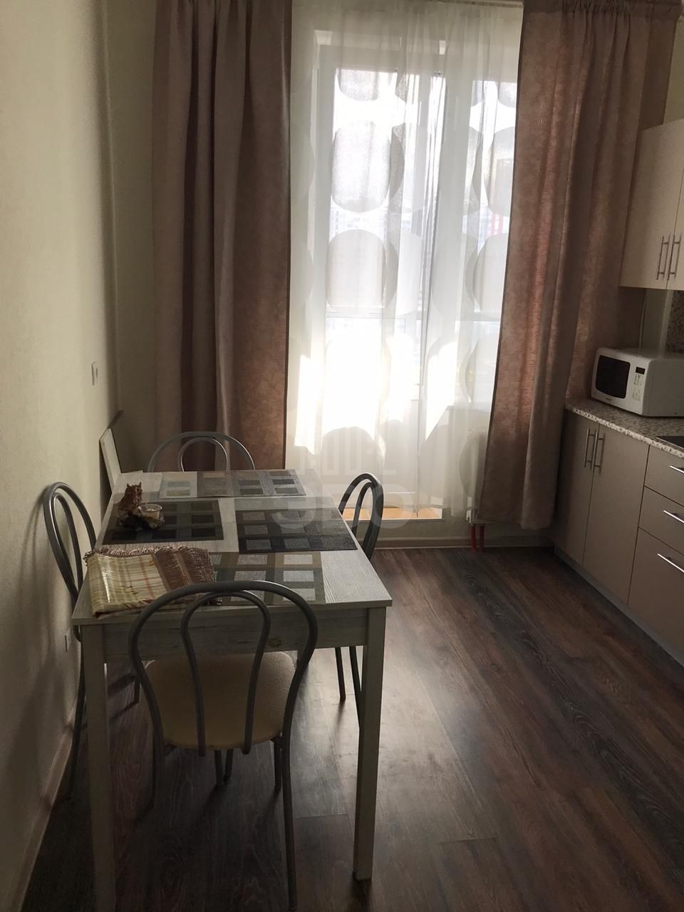 однокомнатная квартира в Санкт-Петербурге по адресу: Маршала Казакова ул., 70, к 1