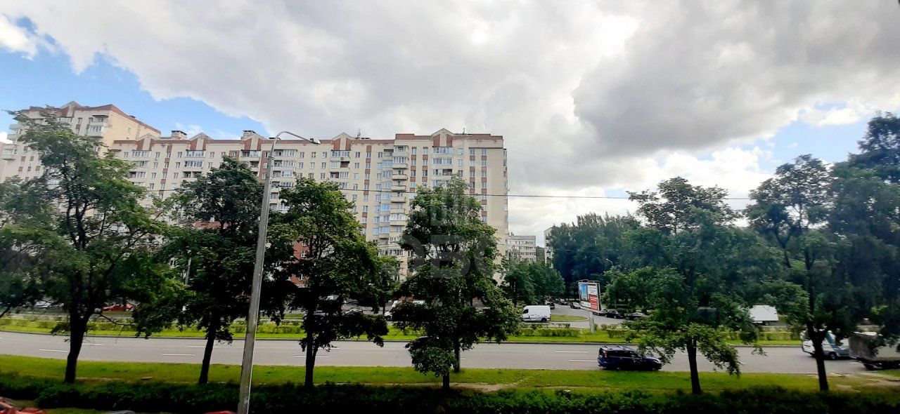 двухкомнатная квартира в Санкт-Петербурге по адресу: Светлановский проспект, 60, к 1