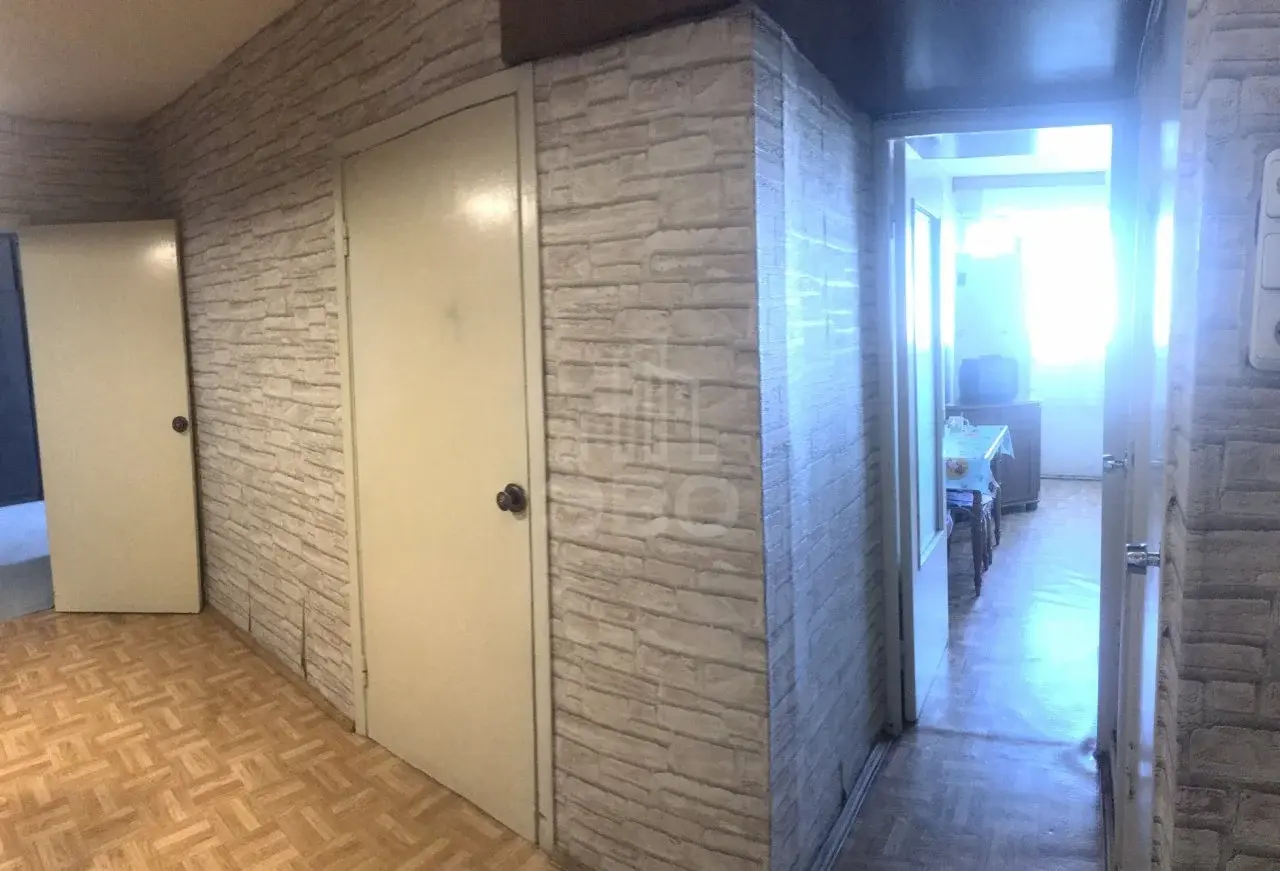 трехкомнатная квартира в Санкт-Петербурге по адресу: Рихарда Зорге ул., 10