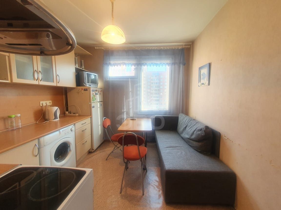 однокомнатная квартира в Санкт-Петербурге по адресу: Яхтенная ул., 8, к 1