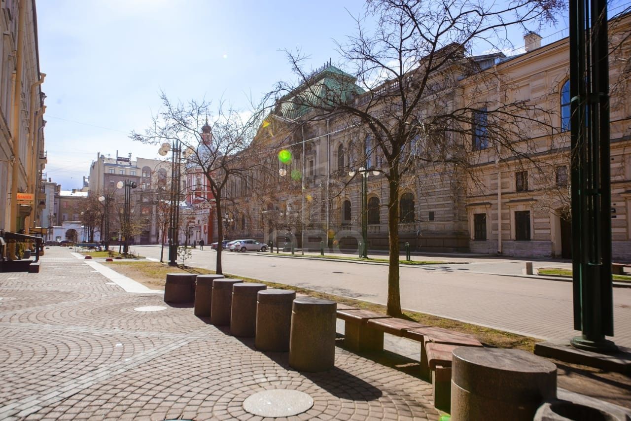 однокомнатная квартира в Санкт-Петербурге по адресу: Соляной пер., 14