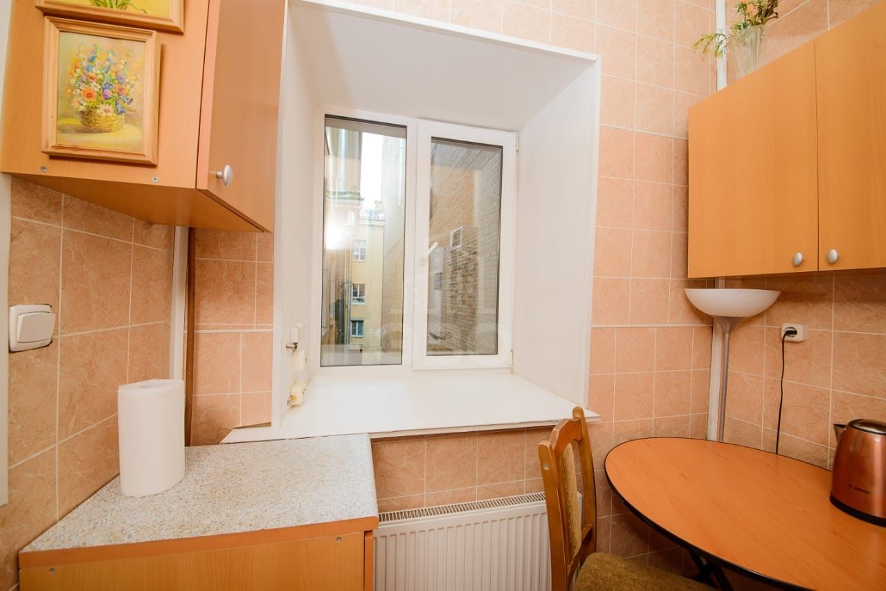 однокомнатная квартира в Санкт-Петербурге по адресу: Соляной пер., 14