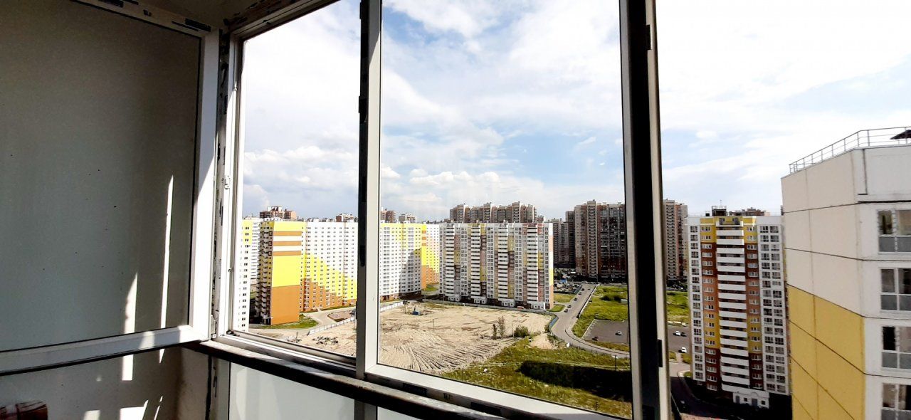 однокомнатная квартира в Санкт-Петербурге по адресу: Глухарская ул., 27, к 2