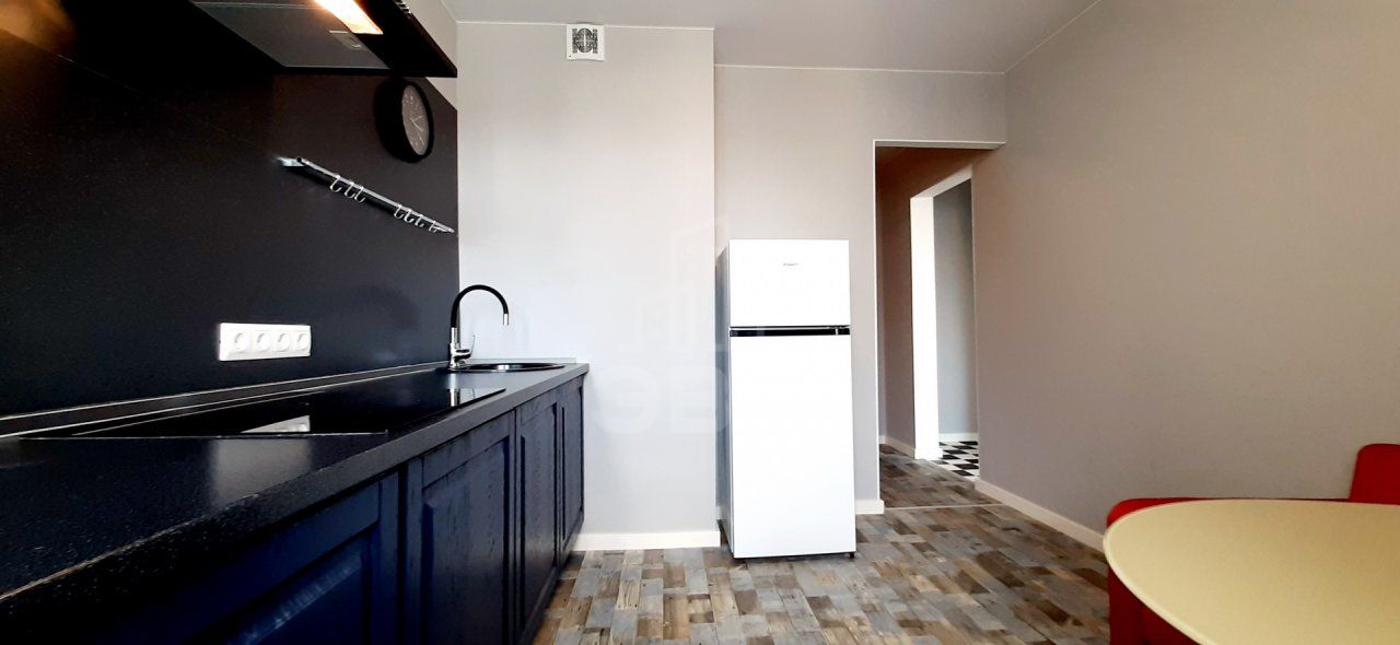 однокомнатная квартира в Санкт-Петербурге по адресу: Глухарская ул., 27, к 2