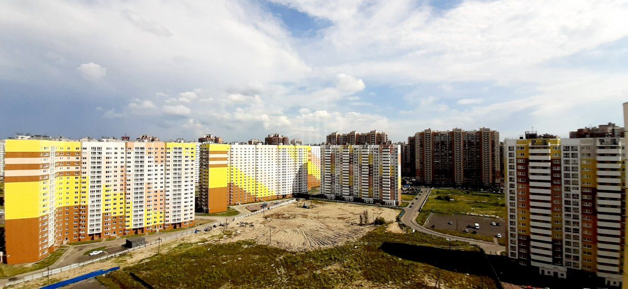 однокомнатная квартира в Санкт-Петербурге по адресу: Глухарская ул., 27, к 2