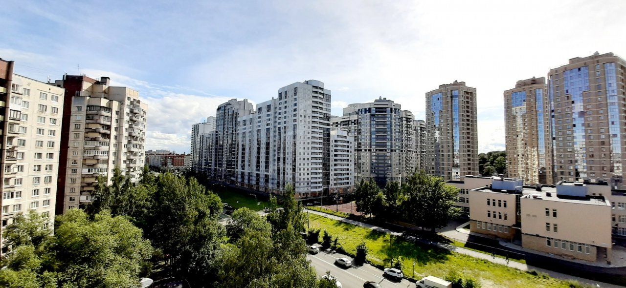 однокомнатная квартира в Санкт-Петербурге по адресу: Композиторов ул., 17, к 1