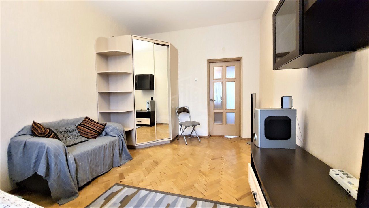 однокомнатная квартира в Санкт-Петербурге по адресу: Кондратьевский проспект, 41, к 1