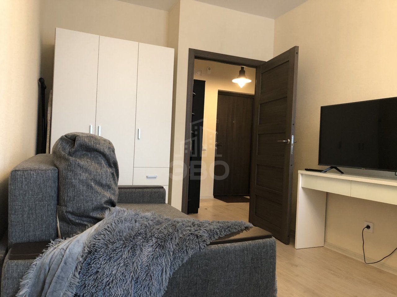 однокомнатная квартира в Санкт-Петербурге по адресу: Парфеновская ул., 7, к 3