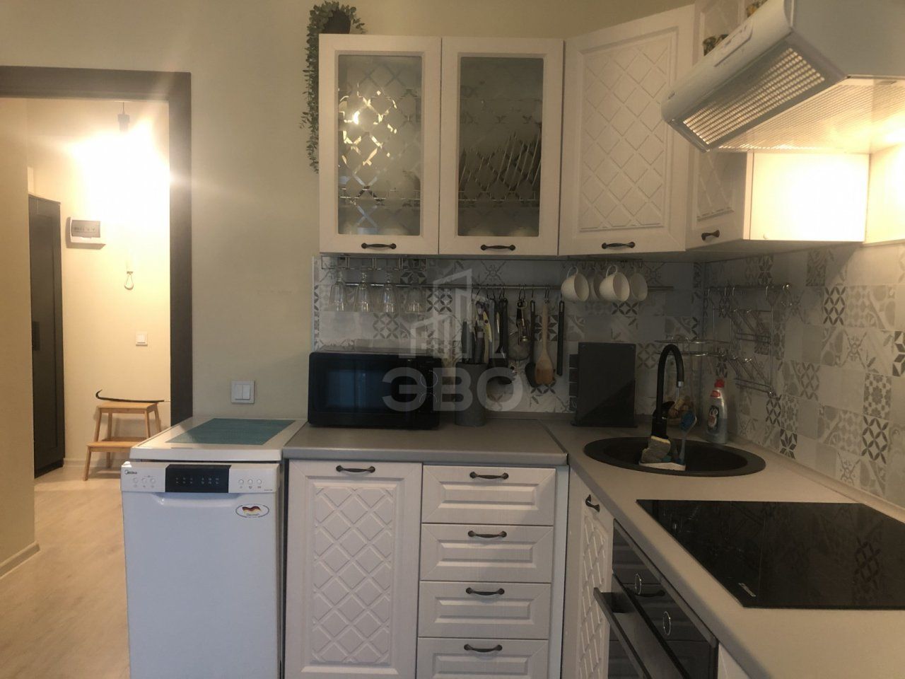 однокомнатная квартира в Санкт-Петербурге по адресу: Парфеновская ул., 7, к 3