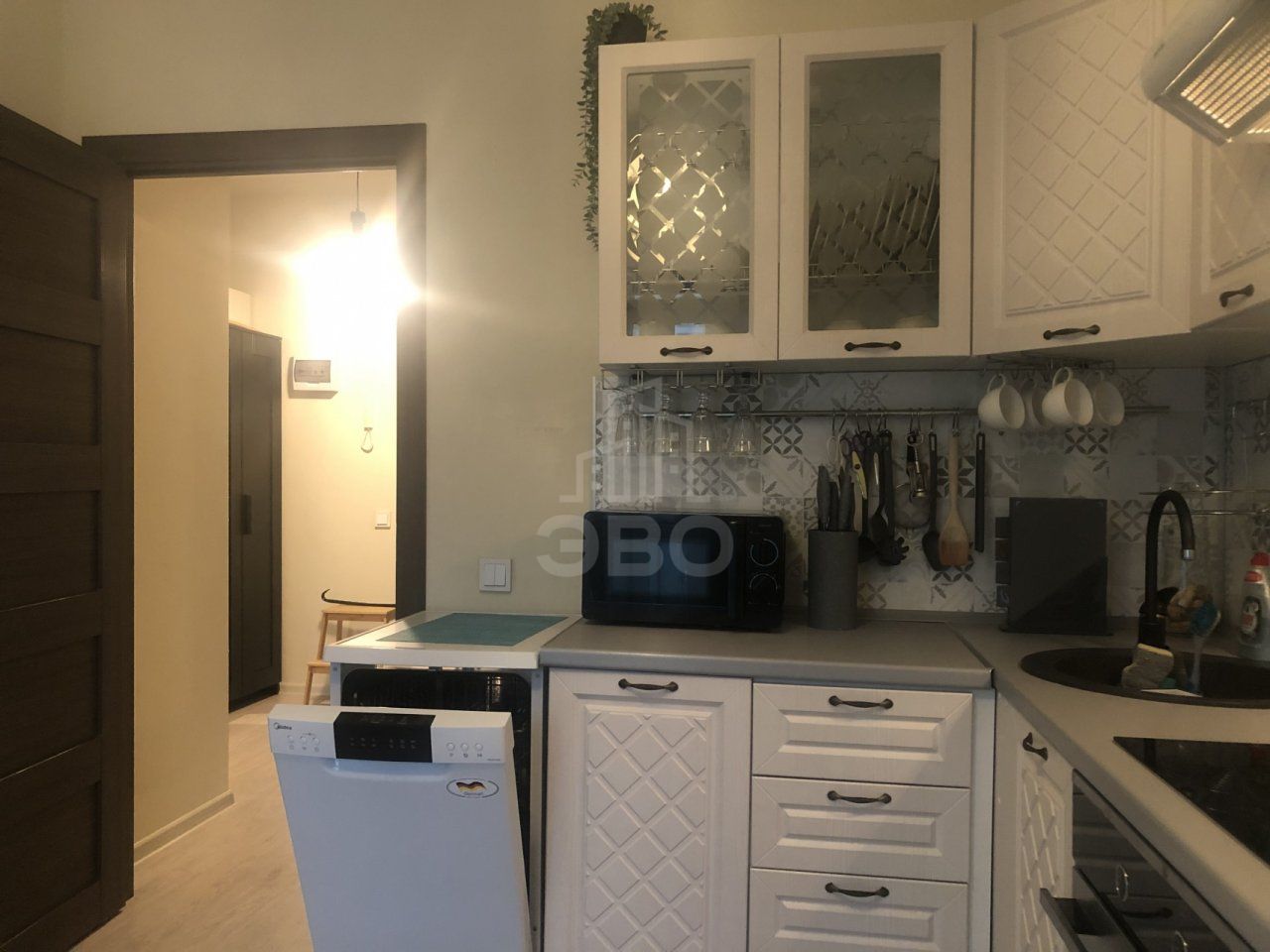 однокомнатная квартира в Санкт-Петербурге по адресу: Парфеновская ул., 7, к 3