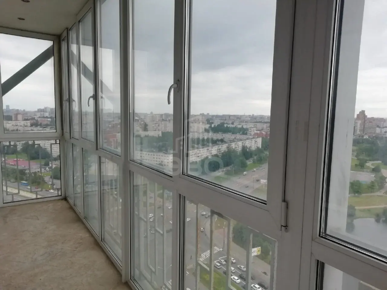 трехкомнатная квартира в Санкт-Петербурге по адресу: Бухарестская ул., 110, к 1