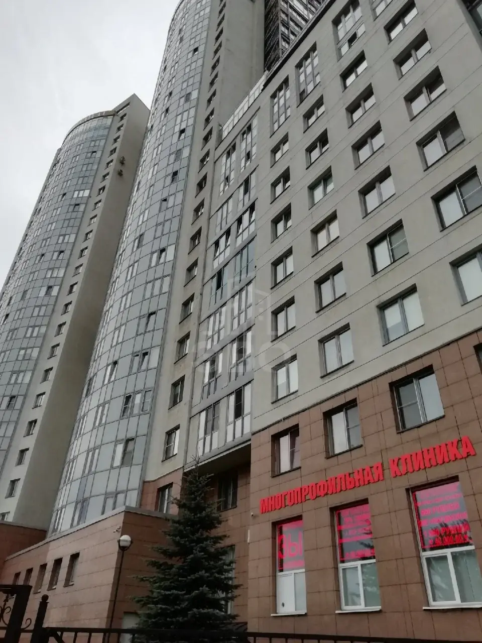 трехкомнатная квартира в Санкт-Петербурге по адресу: Бухарестская ул., 110, к 1