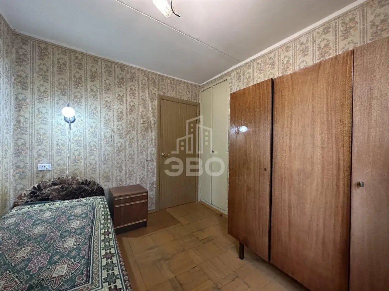 трехкомнатная квартира в Санкт-Петербурге по адресу: Костюшко ул., 7