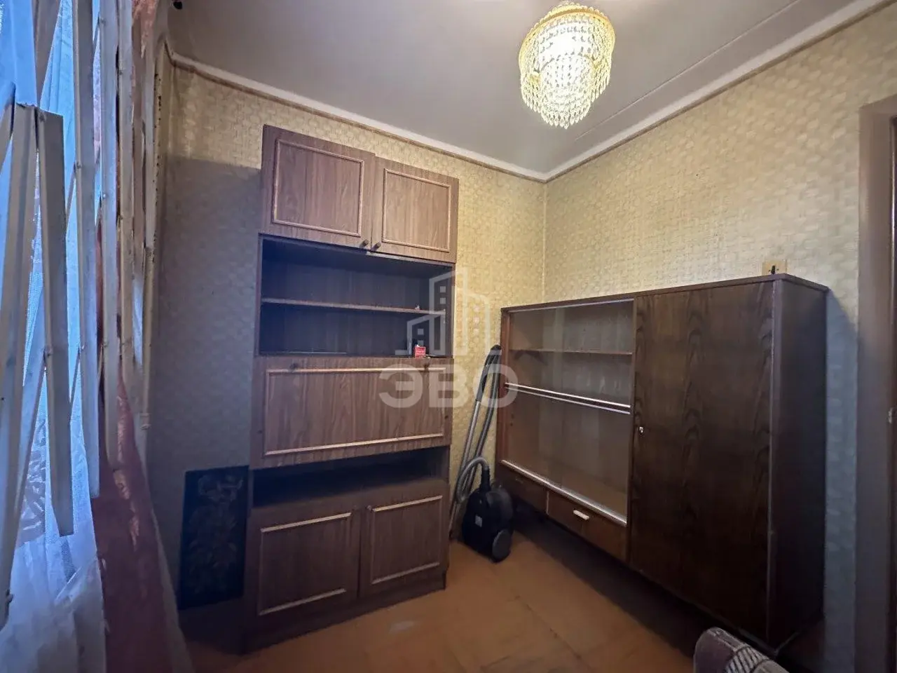 трехкомнатная квартира в Санкт-Петербурге по адресу: Костюшко ул., 7