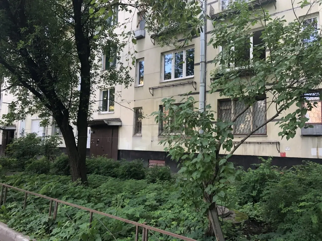 трехкомнатная квартира в Санкт-Петербурге по адресу: Костюшко ул., 7