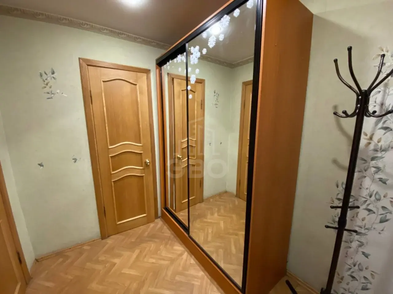 трехкомнатная квартира в Санкт-Петербурге по адресу: Маршала Жукова проспект, 35, к 3