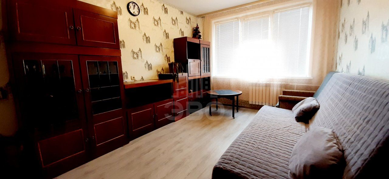 однокомнатная квартира в Санкт-Петербурге по адресу: Дыбенко ул., 38