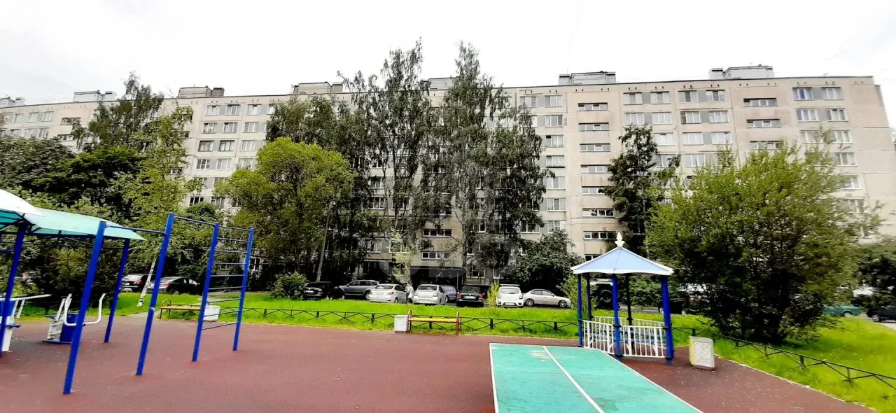однокомнатная квартира в Санкт-Петербурге по адресу: Дыбенко ул., 38