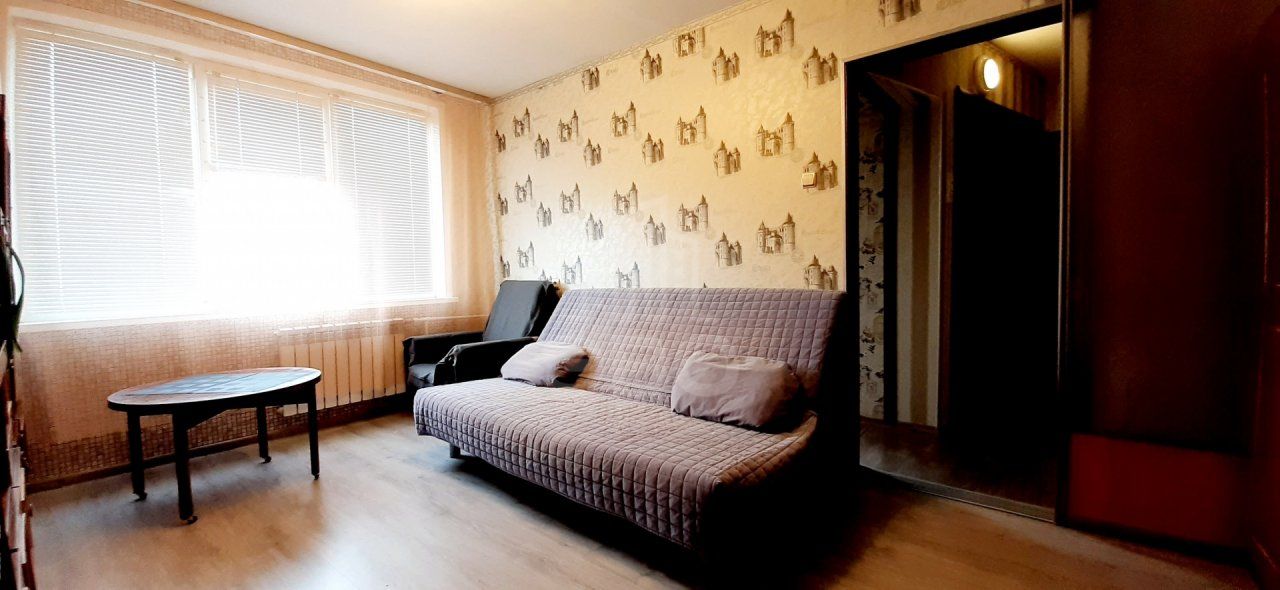 однокомнатная квартира в Санкт-Петербурге по адресу: Дыбенко ул., 38