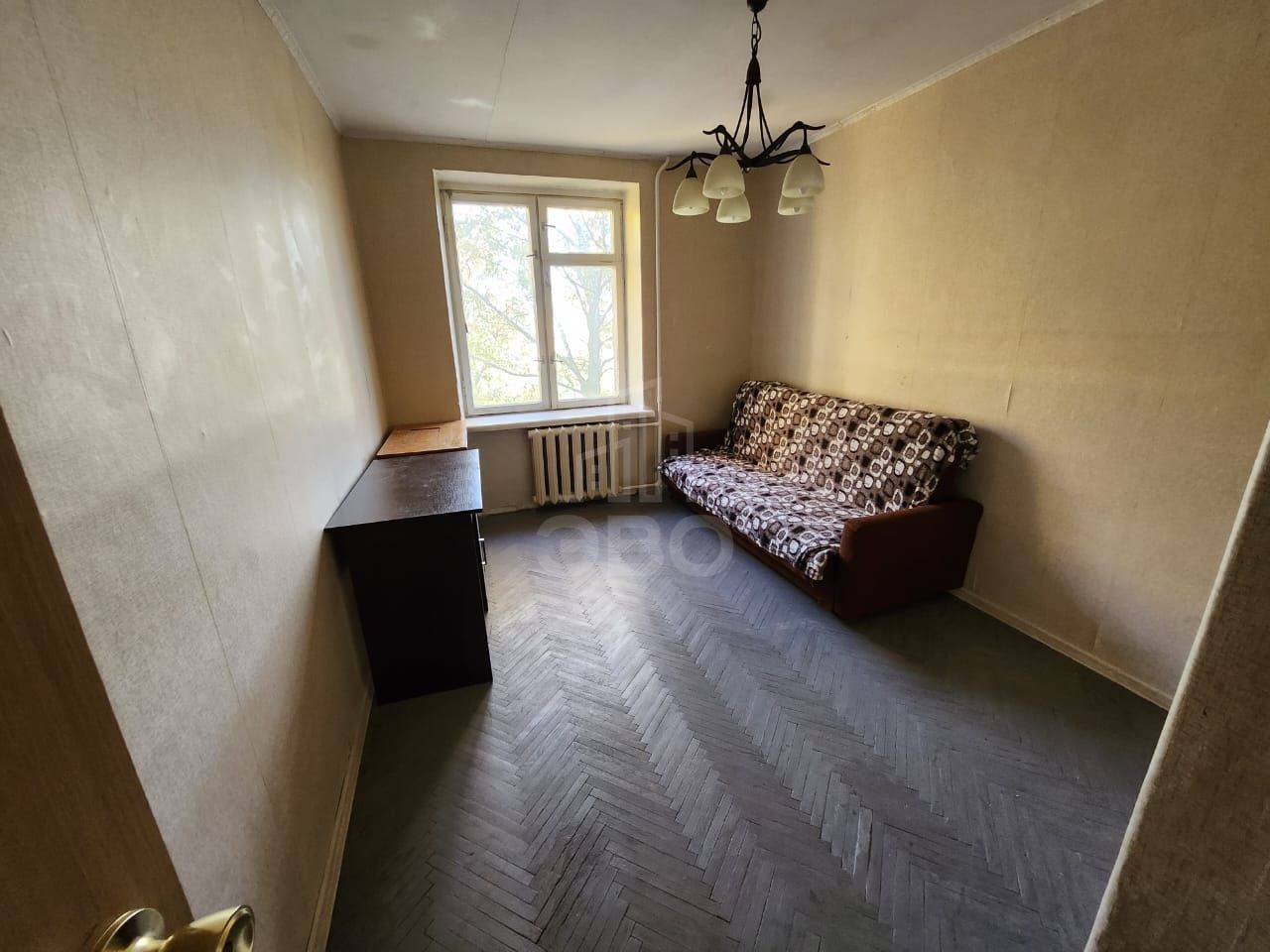 трехкомнатная квартира в Санкт-Петербурге по адресу: Тамбасова ул., 30, к 1