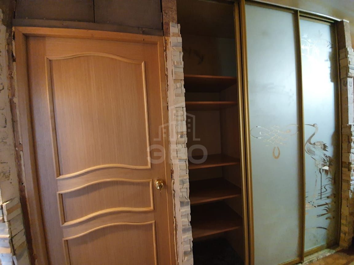 трехкомнатная квартира в Санкт-Петербурге по адресу: Тамбасова ул., 30, к 1