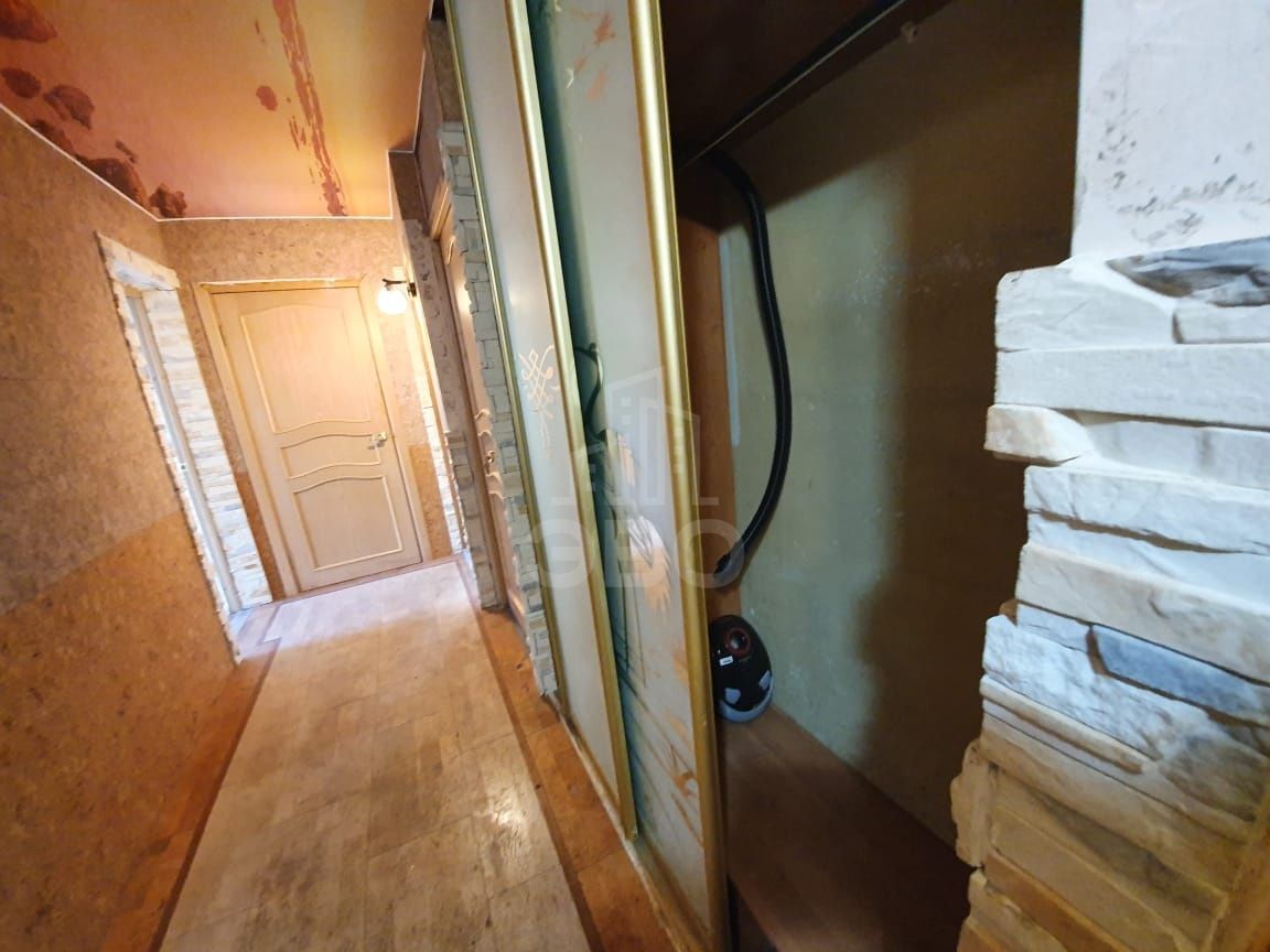 трехкомнатная квартира в Санкт-Петербурге по адресу: Тамбасова ул., 30, к 1