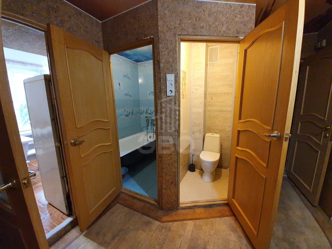 трехкомнатная квартира в Санкт-Петербурге по адресу: Тамбасова ул., 30, к 1