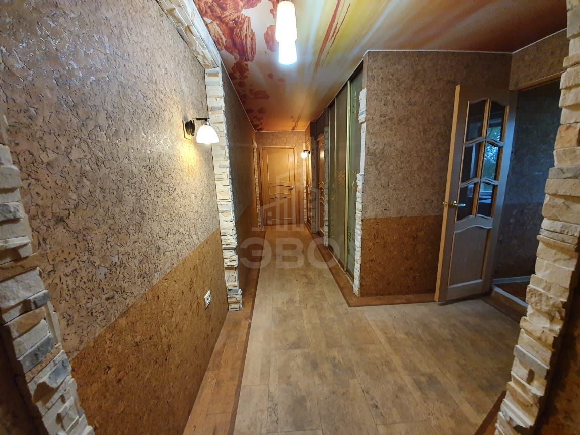 трехкомнатная квартира в Санкт-Петербурге по адресу: Тамбасова ул., 30, к 1