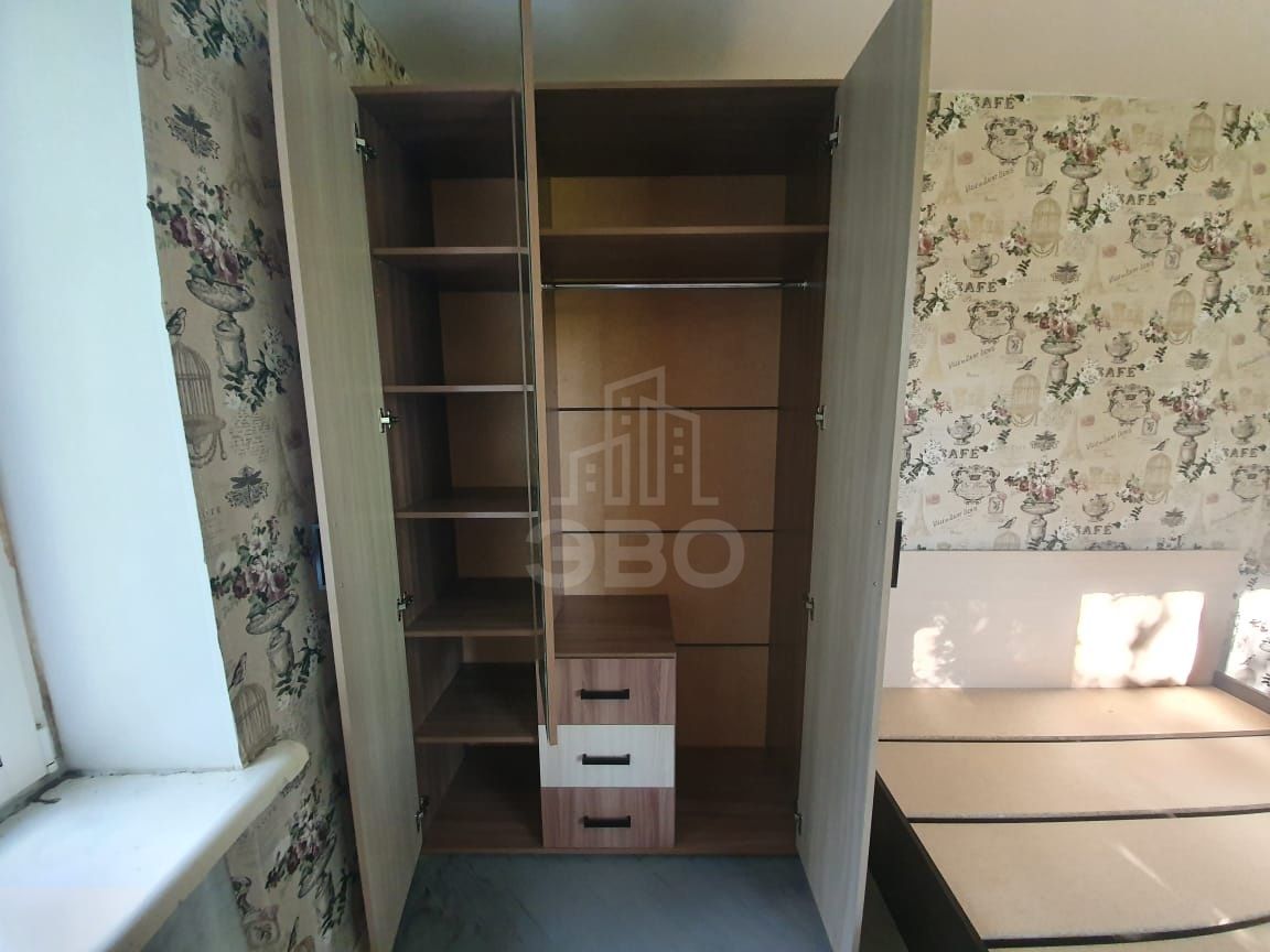 трехкомнатная квартира в Санкт-Петербурге по адресу: Тамбасова ул., 30, к 1