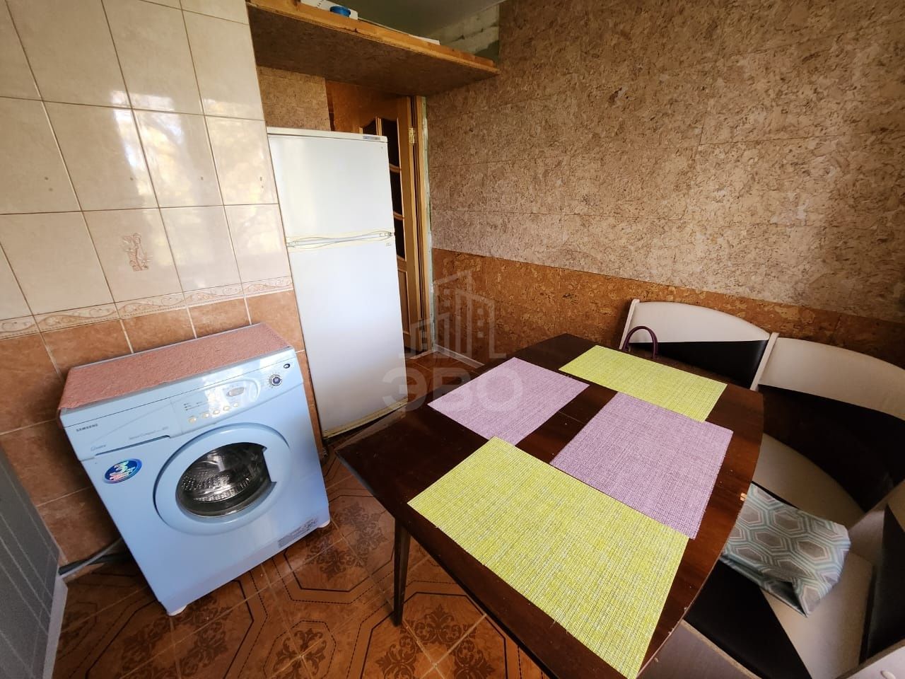 трехкомнатная квартира в Санкт-Петербурге по адресу: Тамбасова ул., 30, к 1