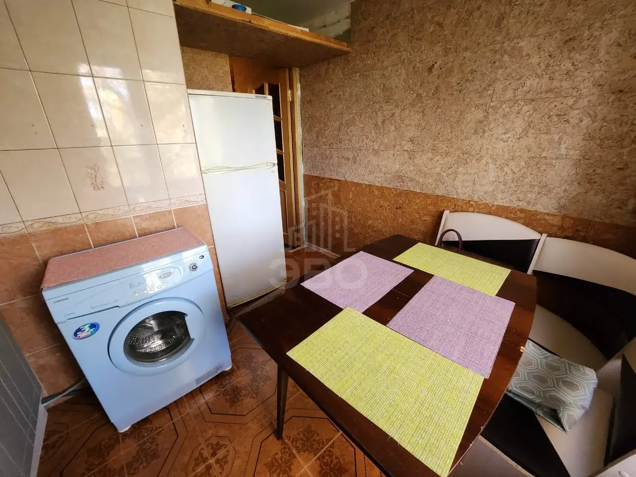 трехкомнатная квартира в Санкт-Петербурге по адресу: Тамбасова ул., 30, к 1