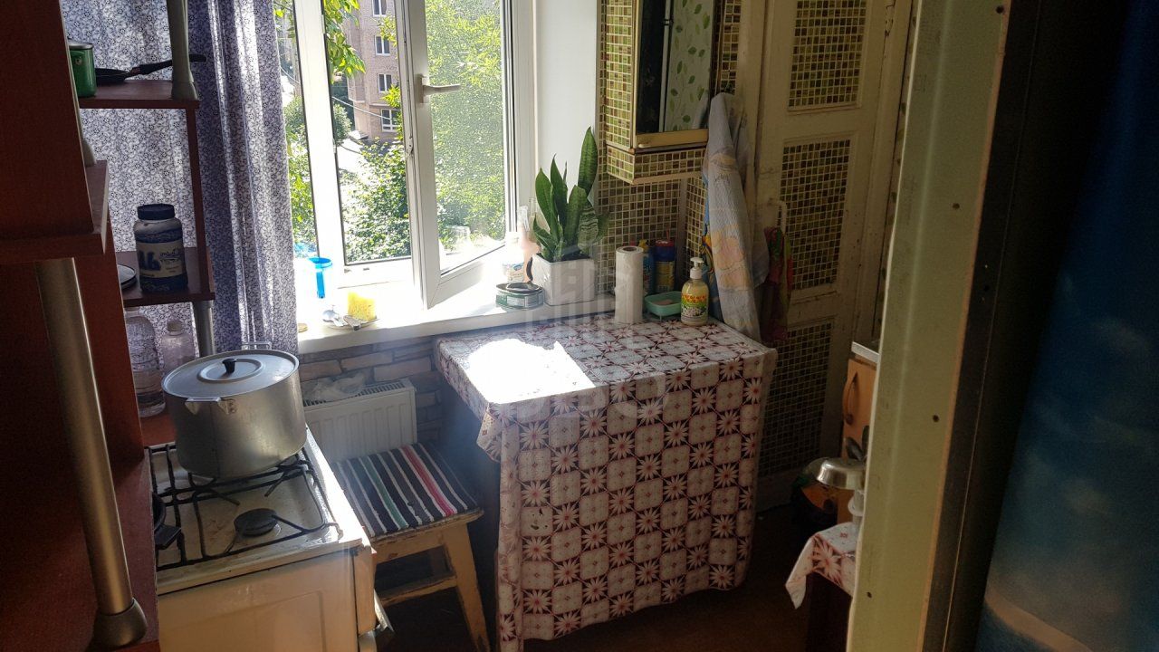 комната в Санкт-Петербурге по адресу: 17-я В.О. линия, 18, литера Г