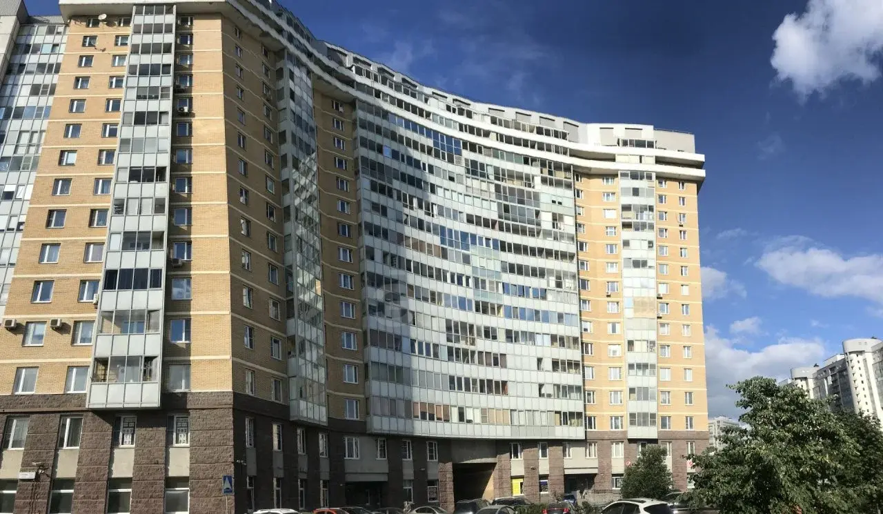 однокомнатная квартира в Санкт-Петербурге по адресу: Славы проспект, 52, к 1