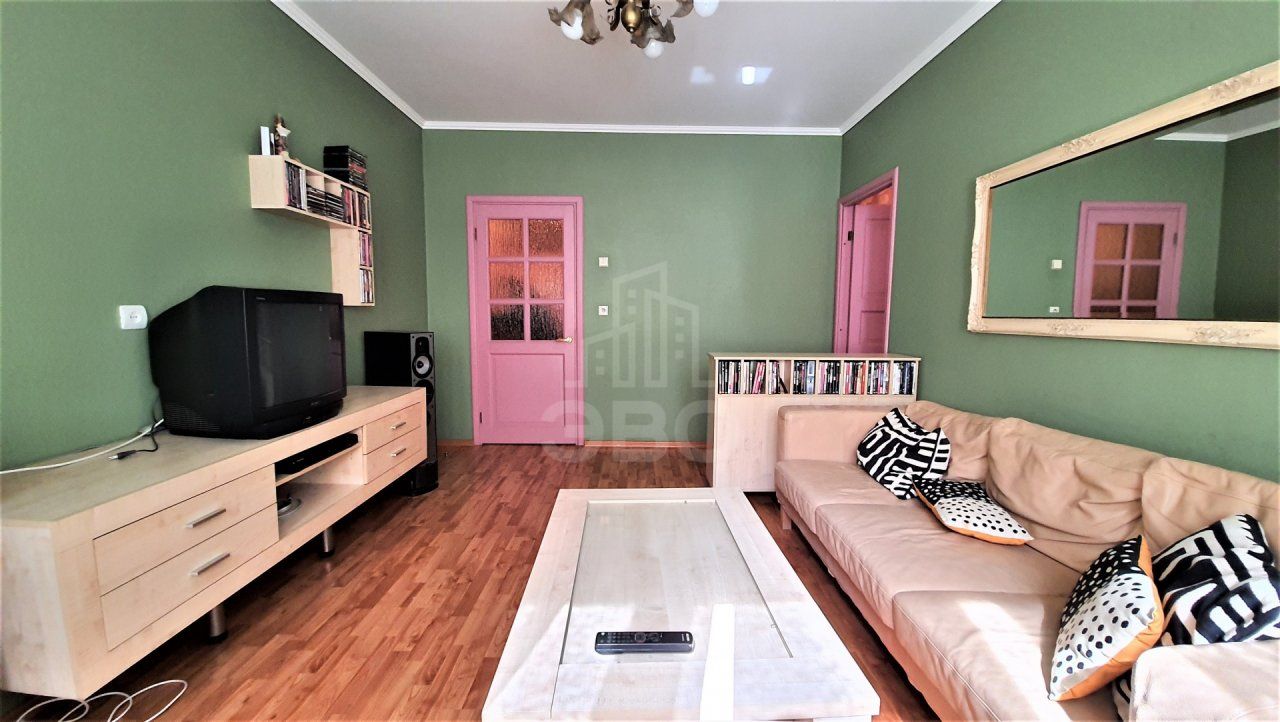 трехкомнатная квартира в Санкт-Петербурге по адресу: Комендантский проспект, 20, к 2