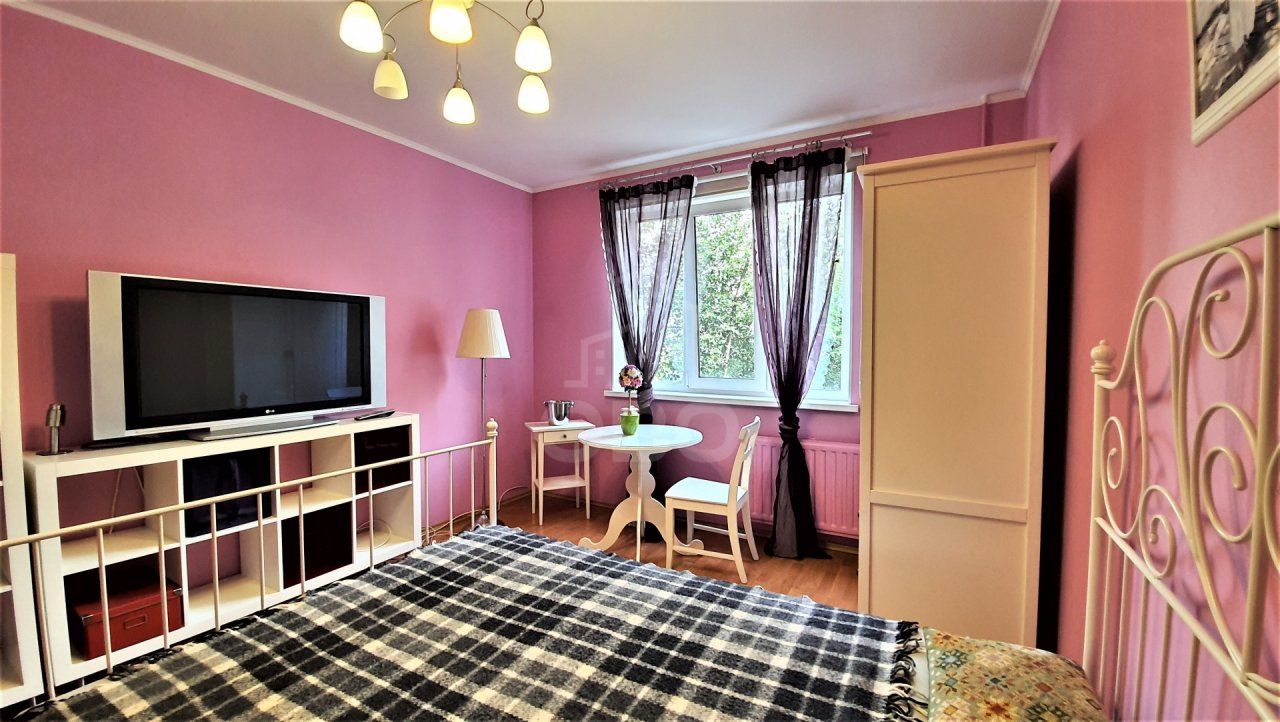 трехкомнатная квартира в Санкт-Петербурге по адресу: Комендантский проспект, 20, к 2