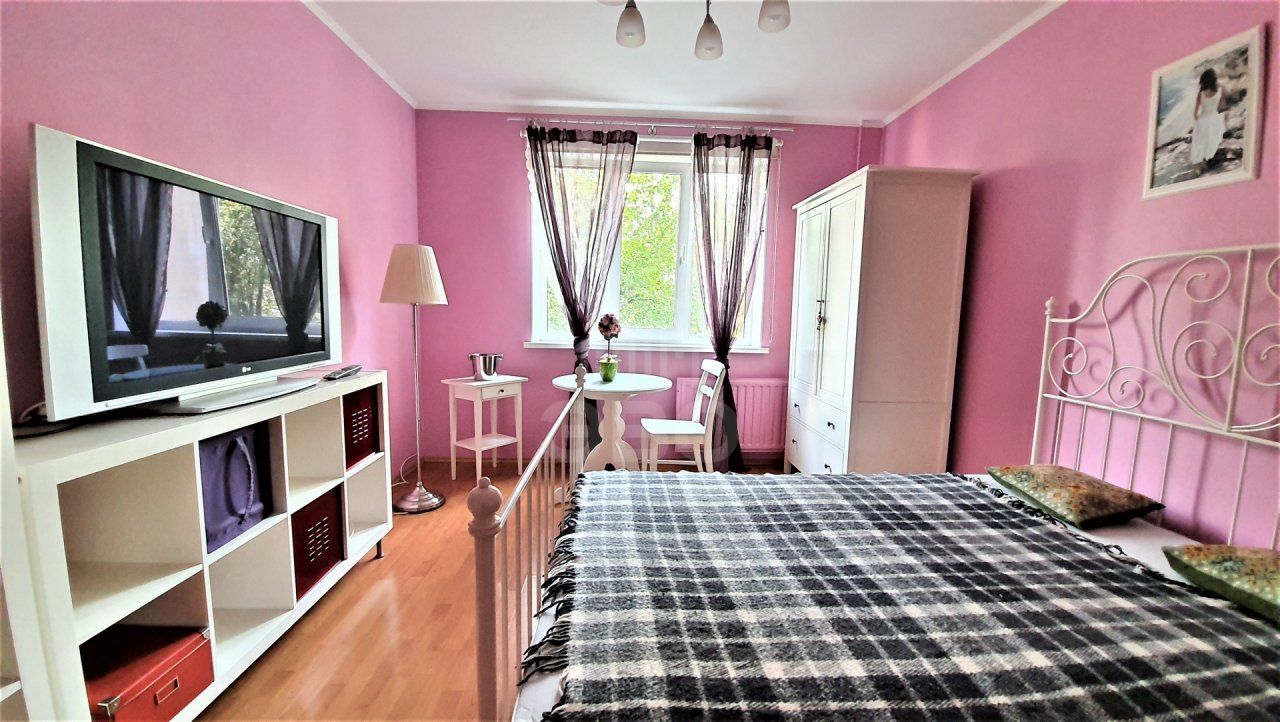 трехкомнатная квартира в Санкт-Петербурге по адресу: Комендантский проспект, 20, к 2