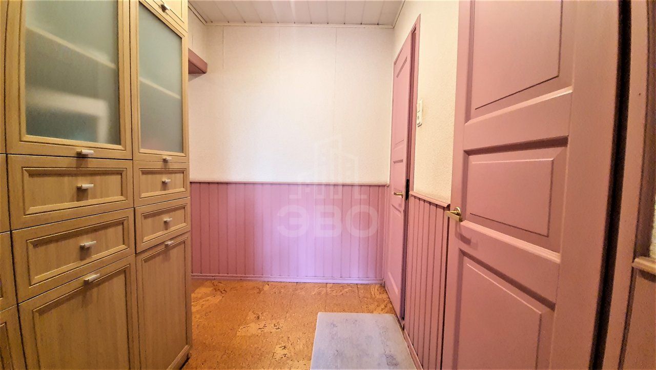 трехкомнатная квартира в Санкт-Петербурге по адресу: Комендантский проспект, 20, к 2