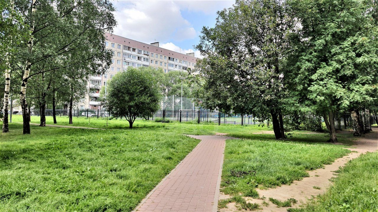 трехкомнатная квартира в Санкт-Петербурге по адресу: Комендантский проспект, 20, к 2