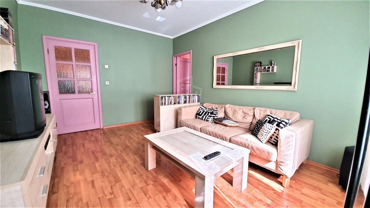 трехкомнатная квартира в Санкт-Петербурге по адресу: Комендантский проспект, 20, к 2